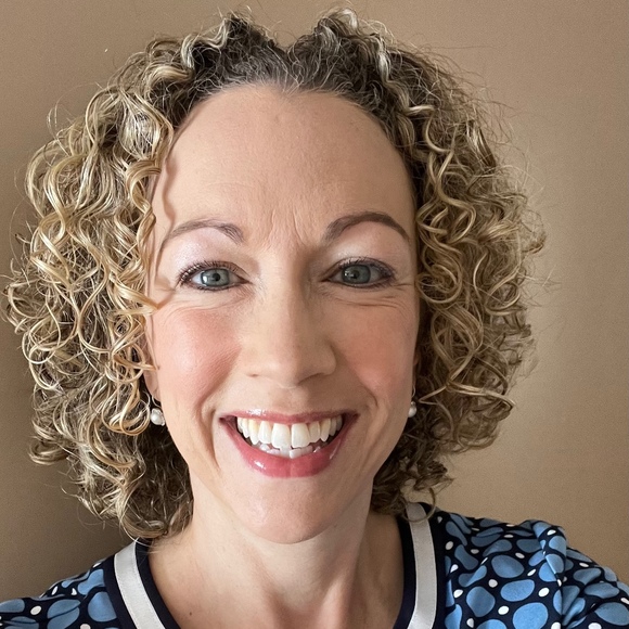 Meet your Posher, Janine - Picture 1 of 1